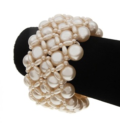 Diversity Cream Pearl Stretch Bracelets