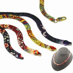 Floral print snake style necklace